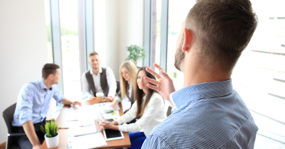 How To Set Up Team Meetings For Your Building Company
